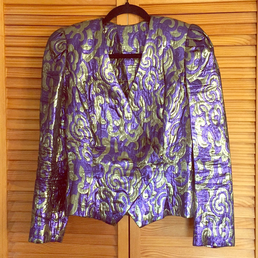 Vintage puff sleeves purple/gold brocade jacket